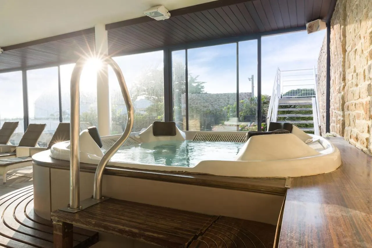 **** Hotel Hostellerie De La Pointe Saint-Mathieu - Spa & Restaurant Plougonvelin Francia